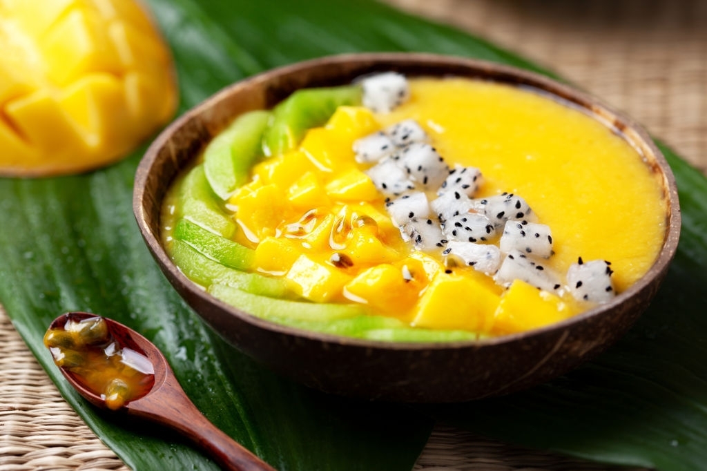 Delicious Mango Kiwi Smoothie - Kiwi Recipes